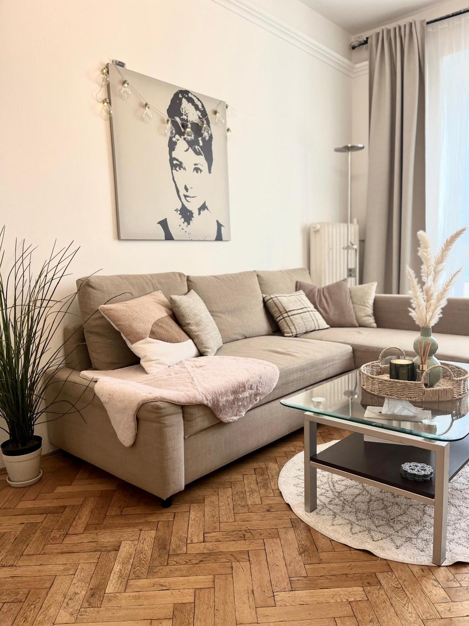 Audrey Hepburn Apartment Old Town Air Conditioned 브라티슬라바 외부 사진