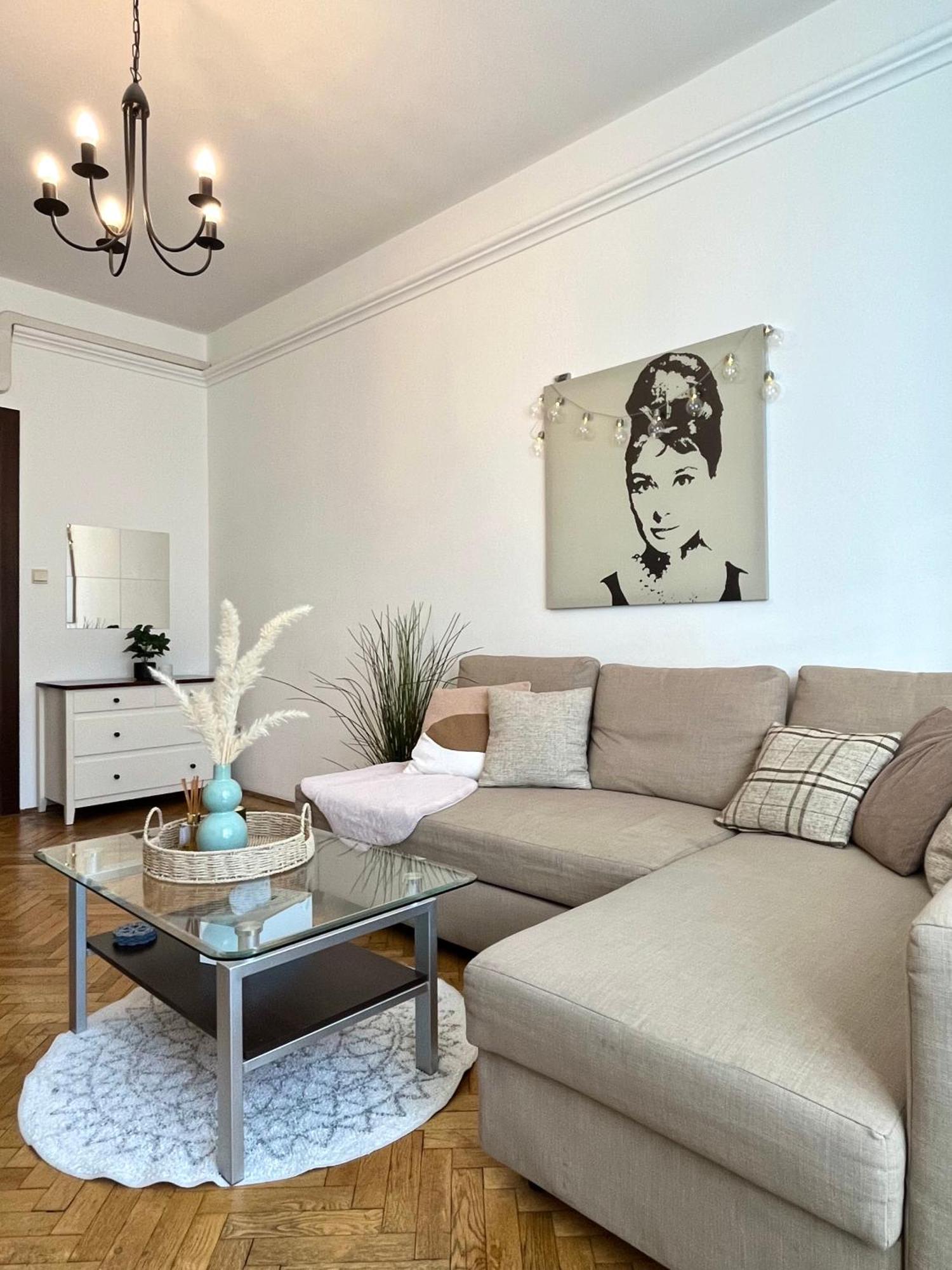 Audrey Hepburn Apartment Old Town Air Conditioned 브라티슬라바 외부 사진
