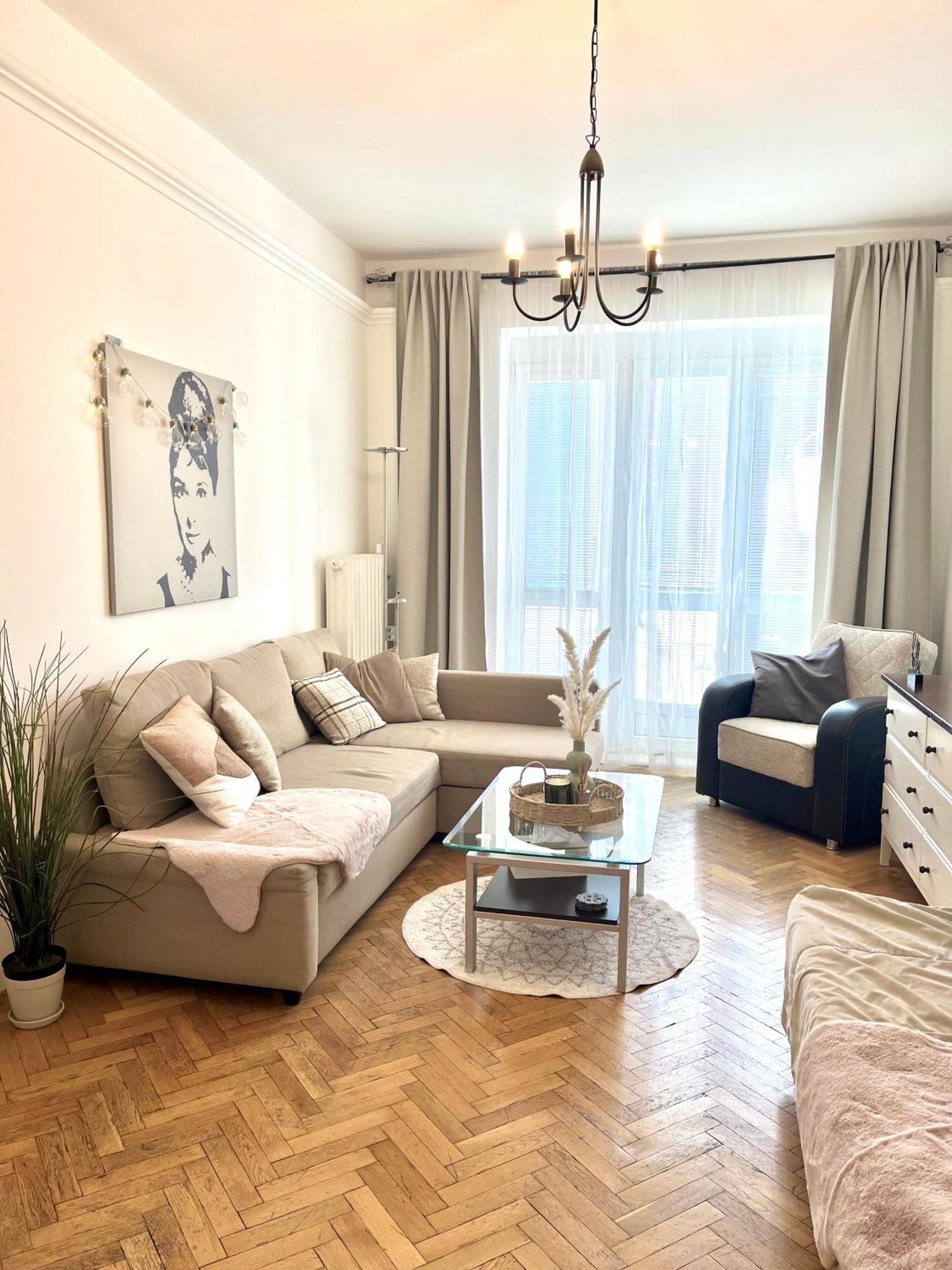 Audrey Hepburn Apartment Old Town Air Conditioned 브라티슬라바 외부 사진